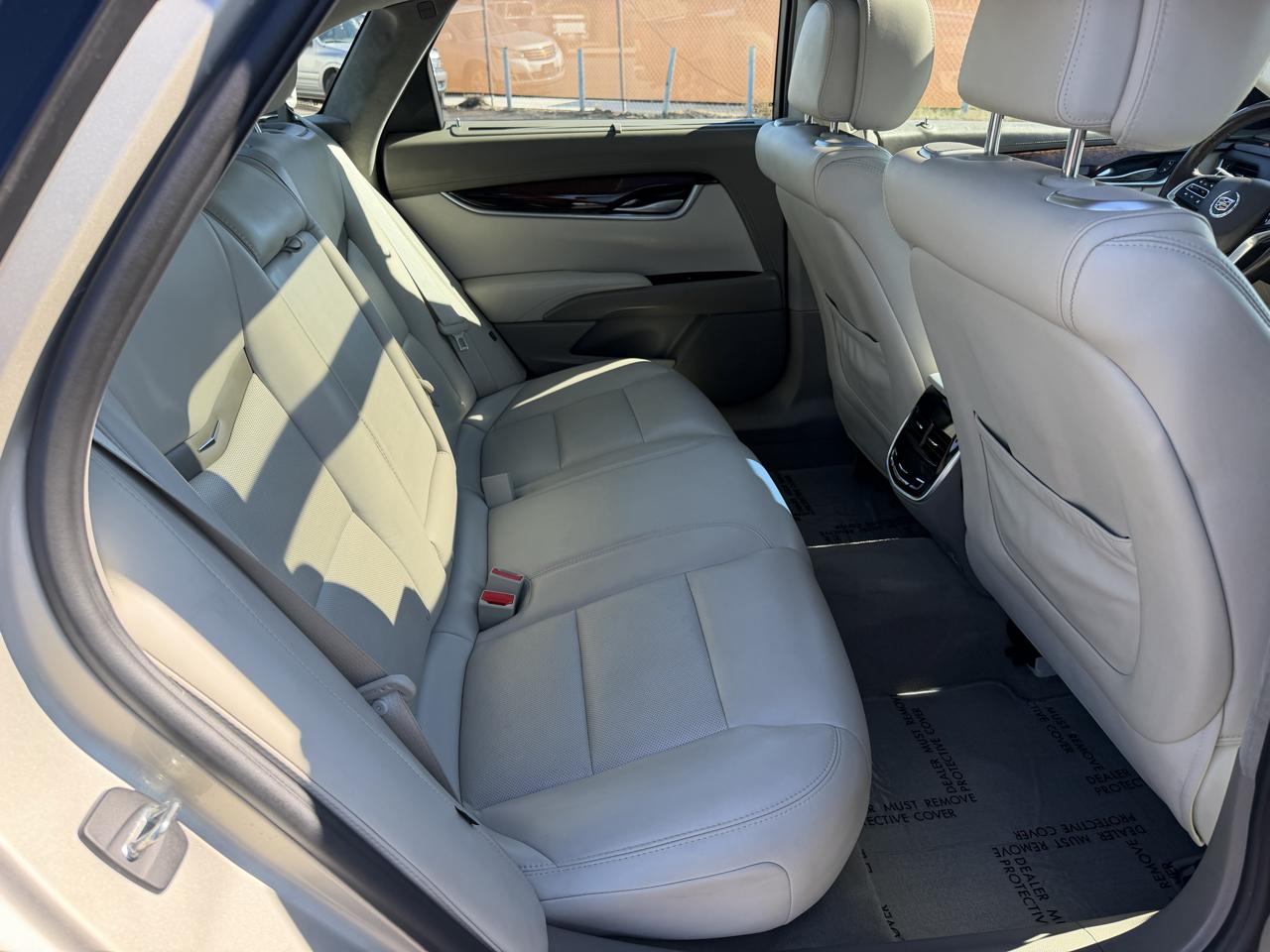 Cadillac XTS Platinum AWD 2013