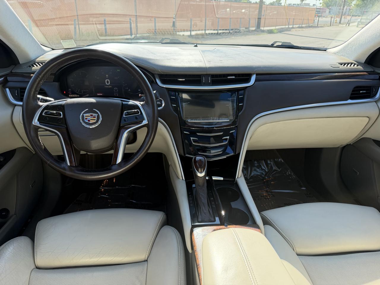 Cadillac XTS Platinum AWD 2013