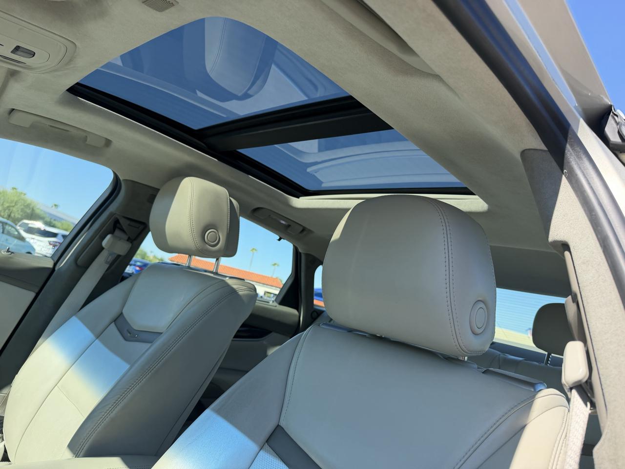 Cadillac XTS Platinum AWD 2013