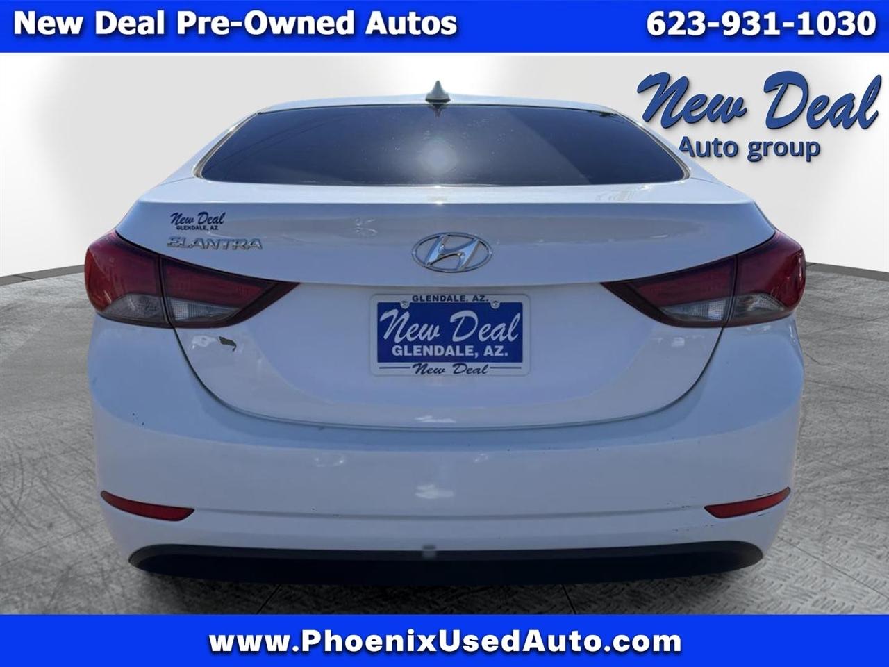 Hyundai Elantra SE 6AT 2016