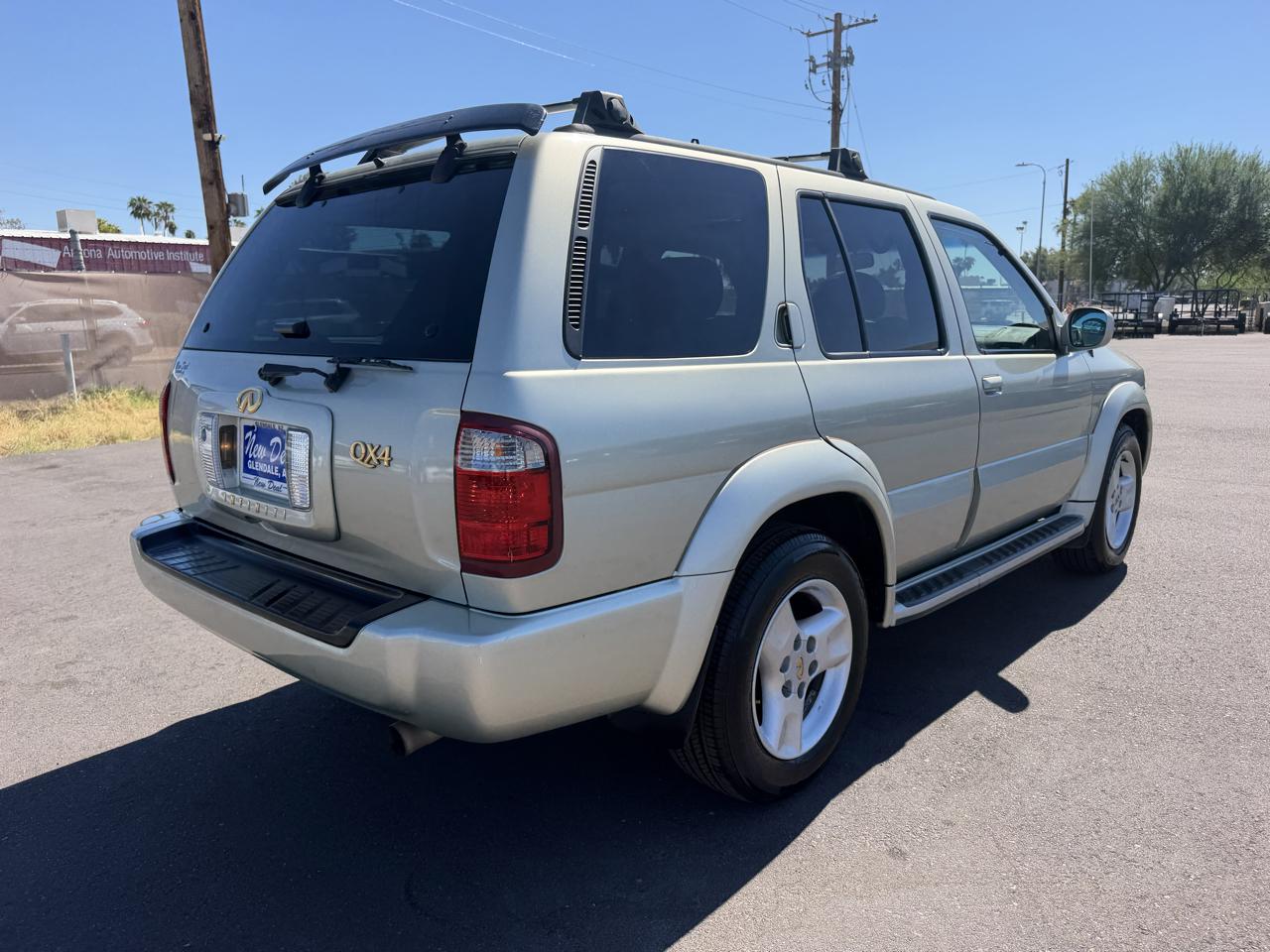Infiniti QX4 4WD 2001