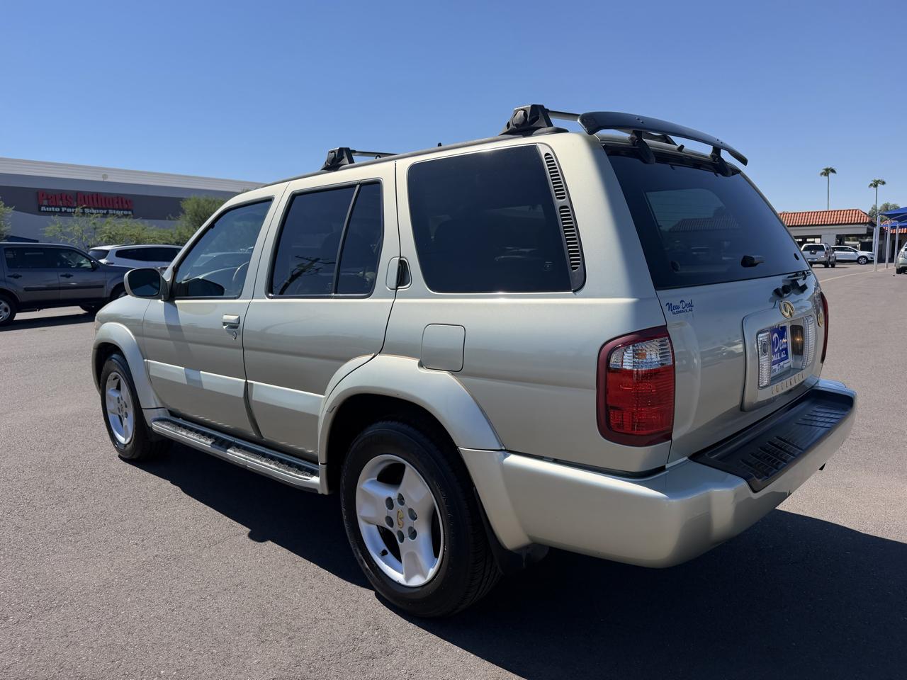 Infiniti QX4 4WD 2001