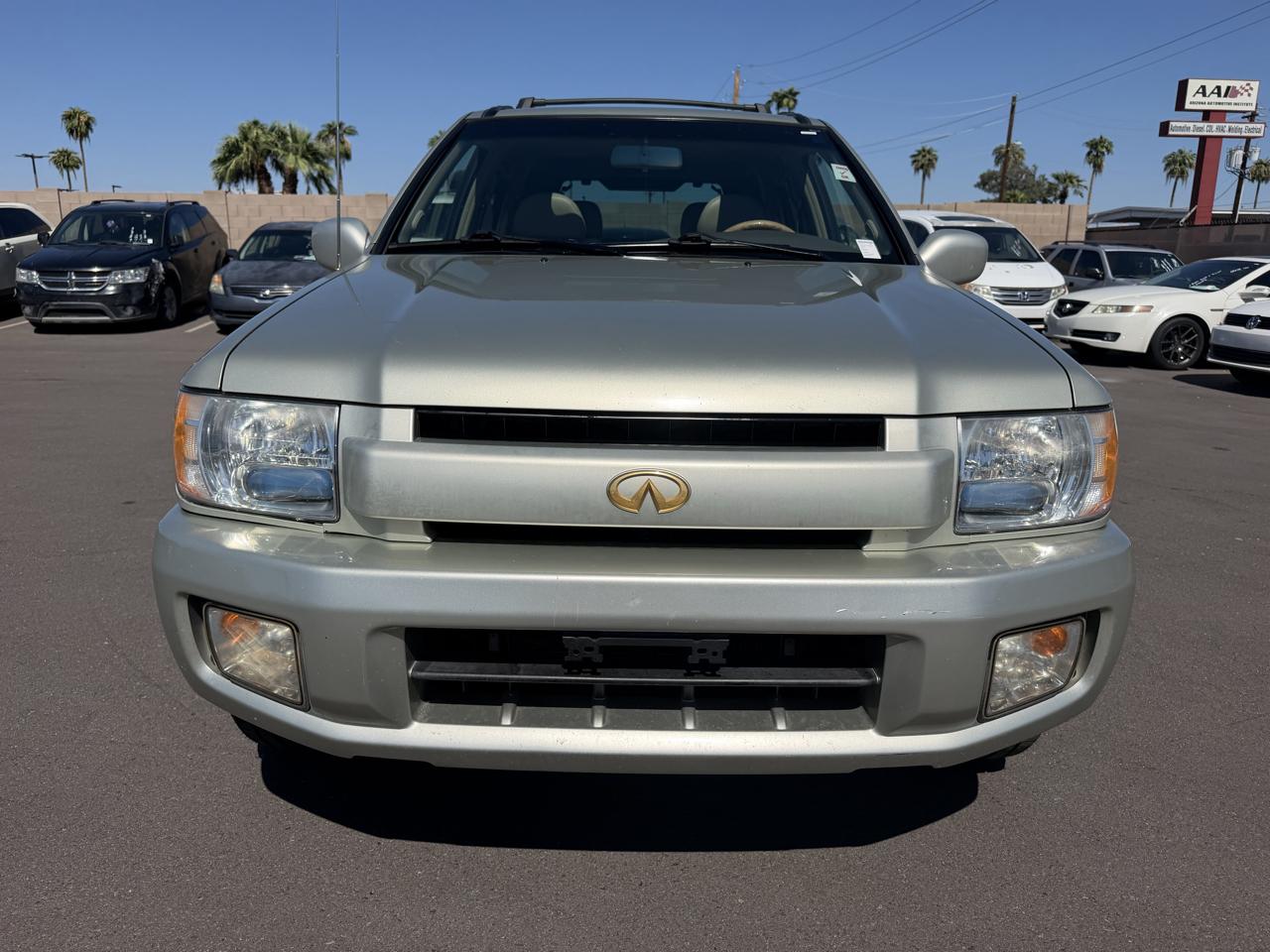 Infiniti QX4 4WD 2001