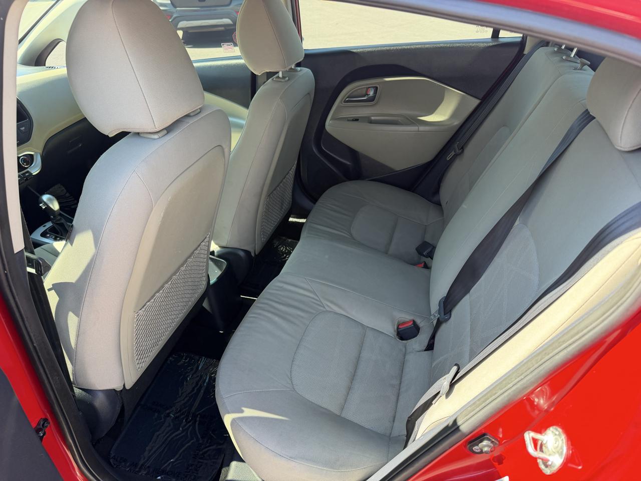 Kia Rio LX 2014