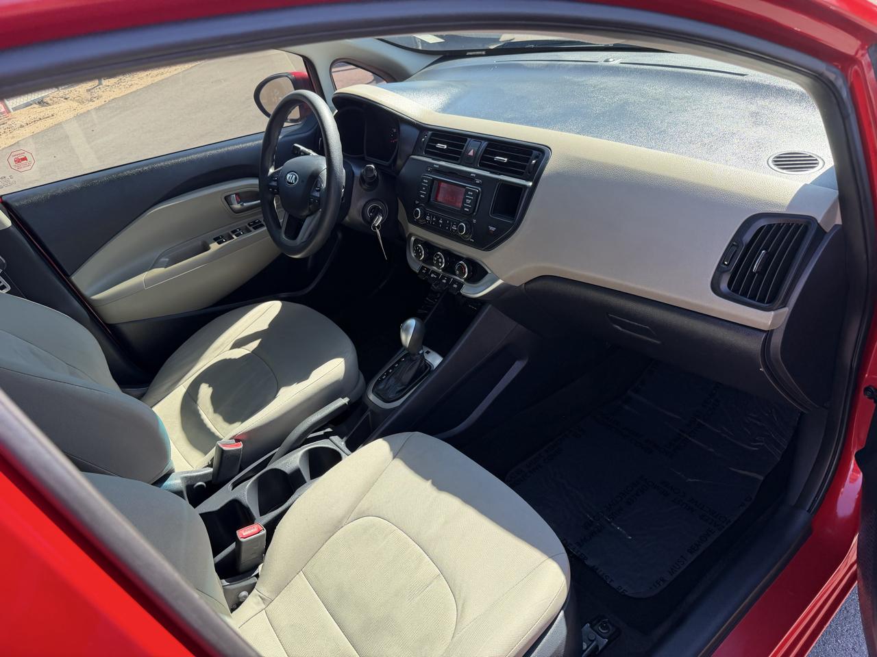Kia Rio LX 2014
