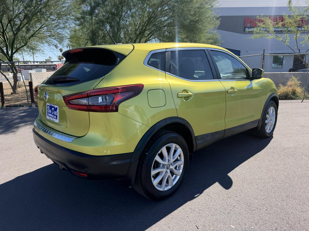 Nissan Rogue Sport S 2020