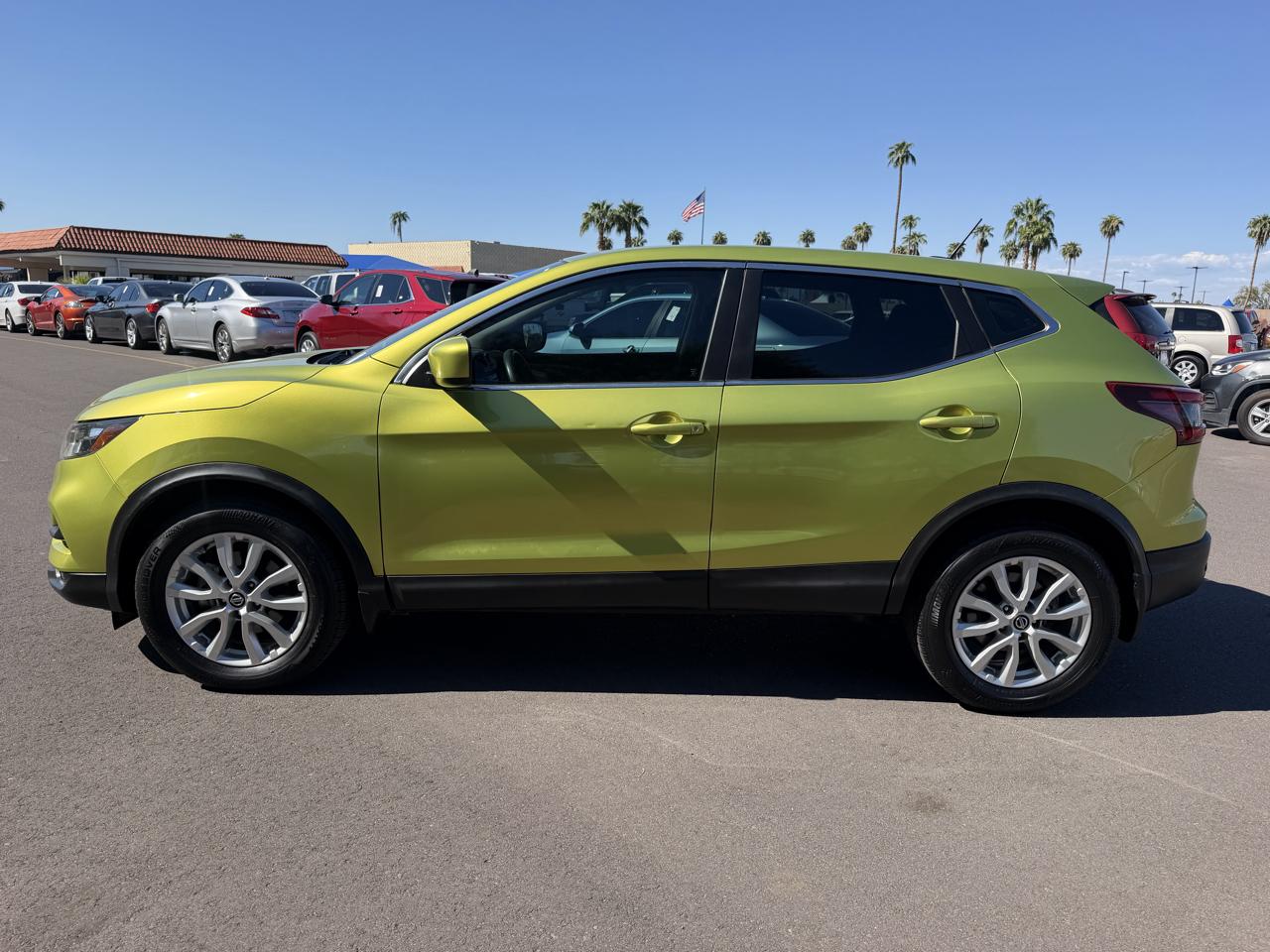 Nissan Rogue Sport S 2020
