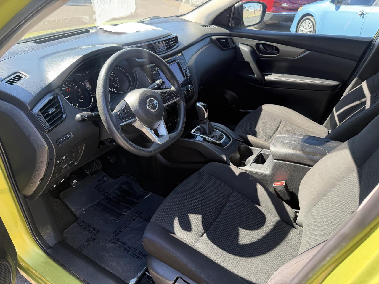 Nissan Rogue Sport S 2020