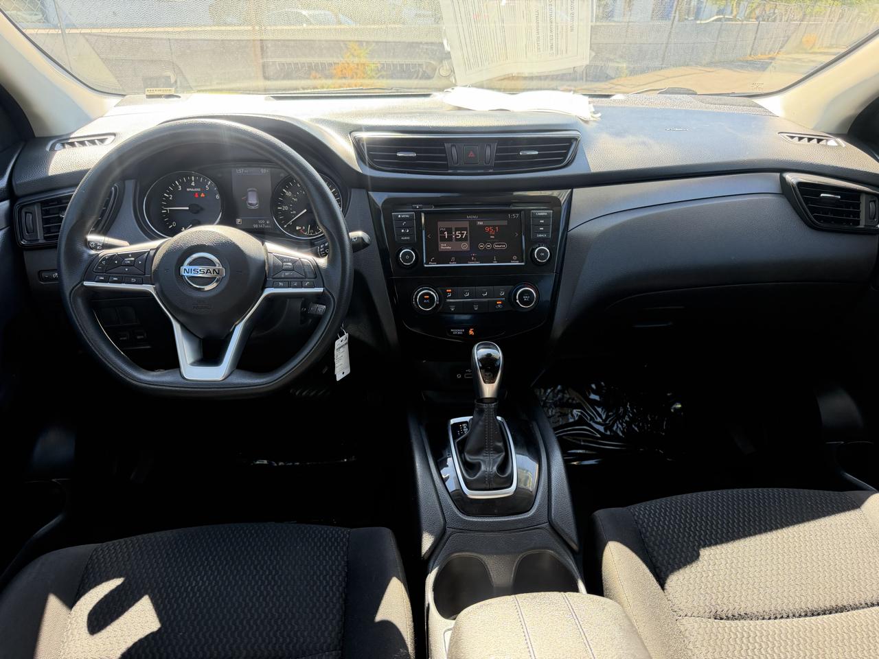 Nissan Rogue Sport S 2020