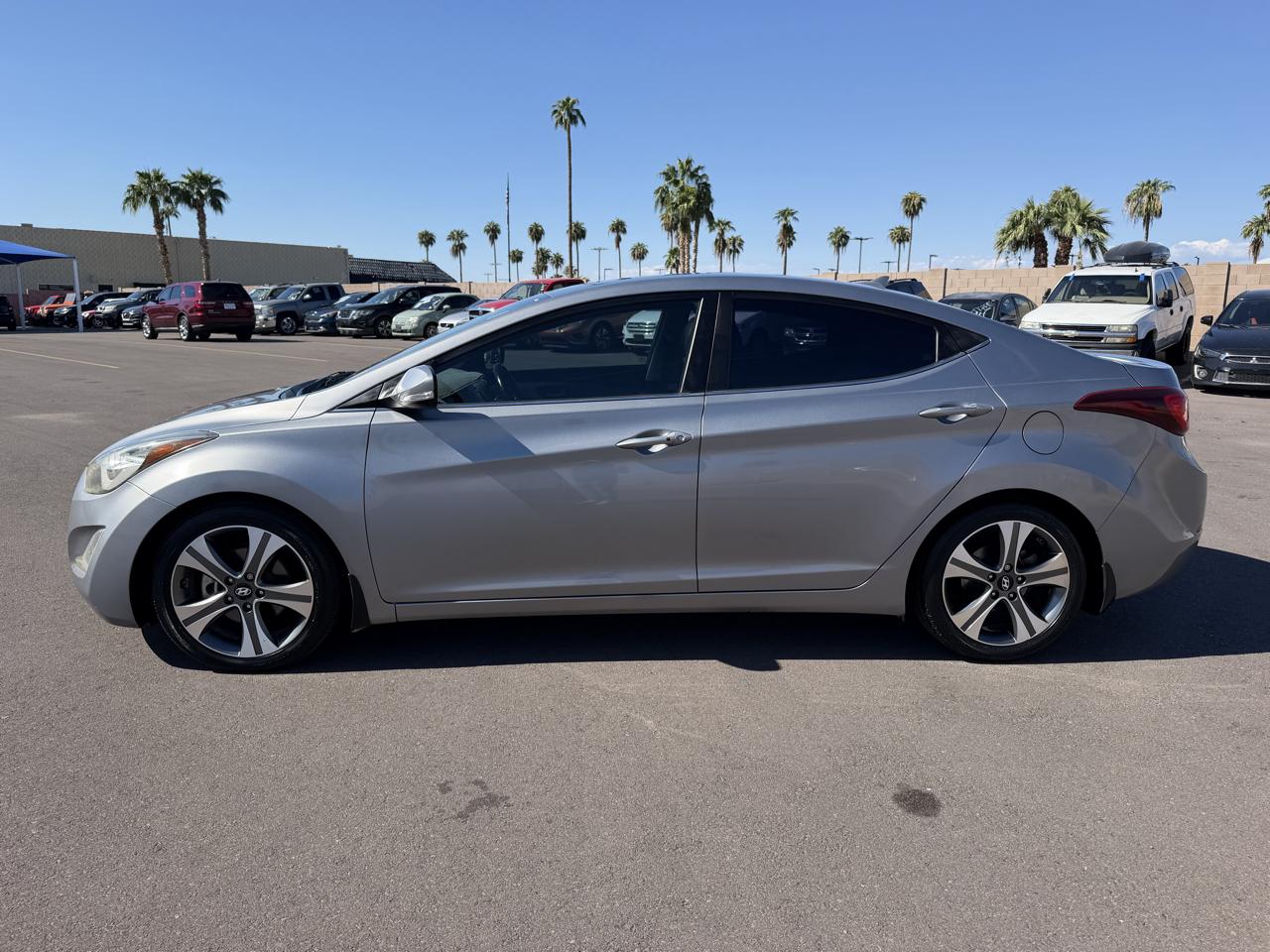 Hyundai Elantra SE 6AT 2015