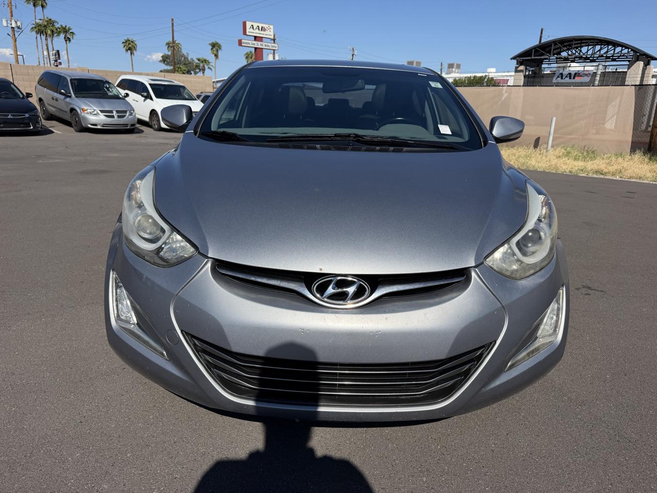 Hyundai Elantra SE 6AT 2015