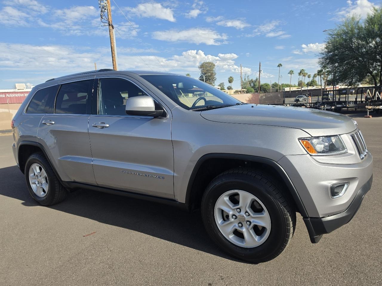 Jeep Grand Cherokee Laredo 2WD 2015