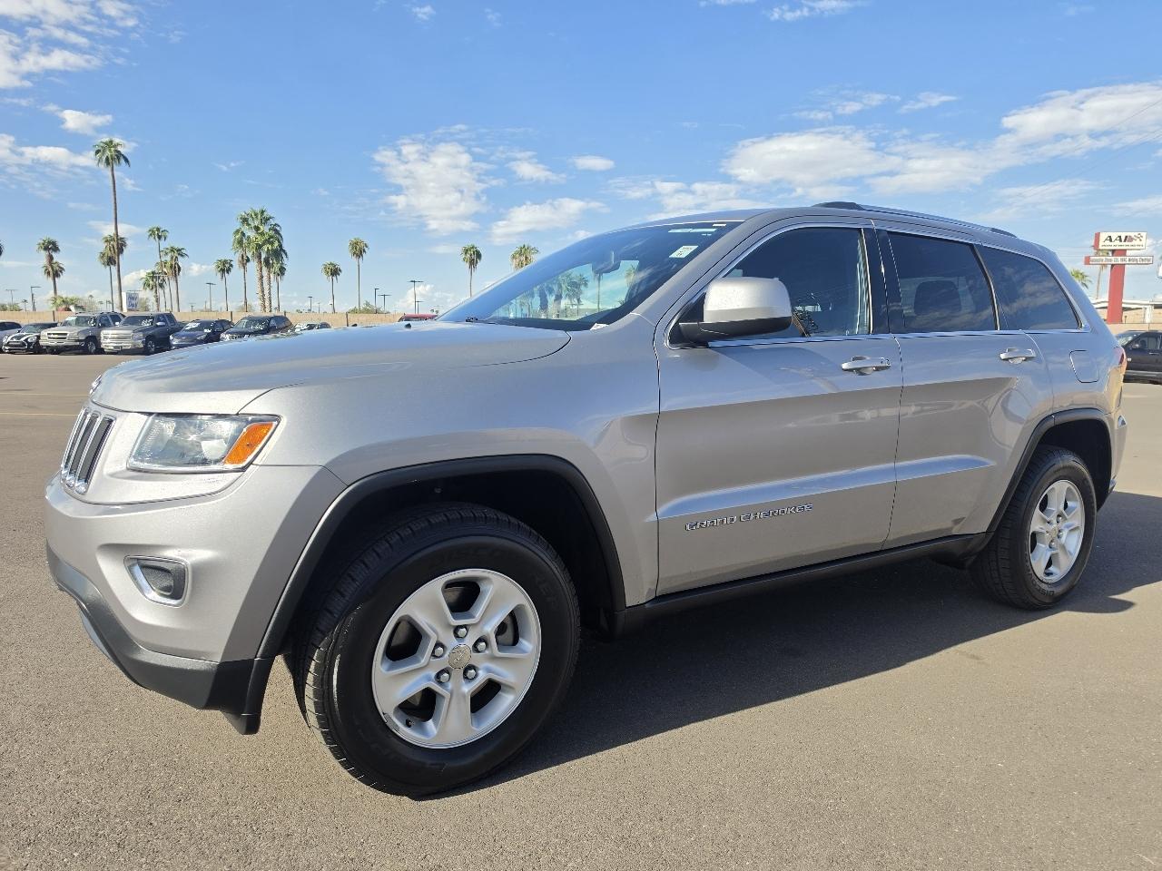 Jeep Grand Cherokee Laredo 2WD 2015
