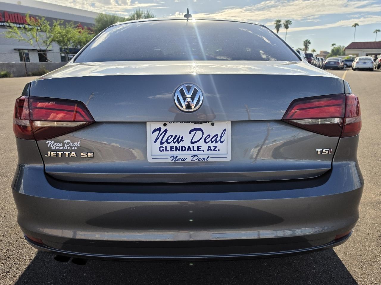 Volkswagen Jetta 1.4T SE 6A 2017