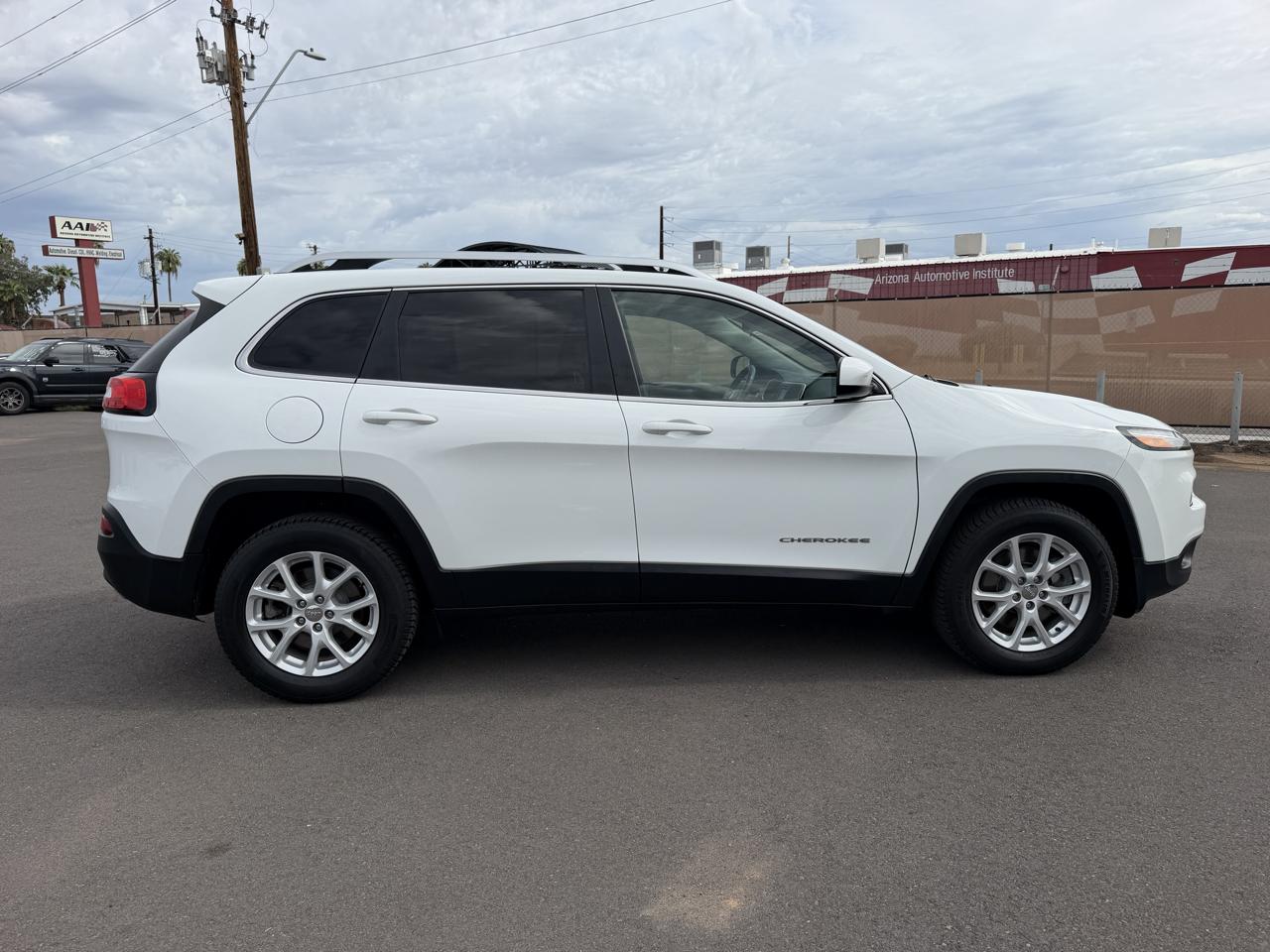 Jeep Cherokee Latitude 4WD 2017