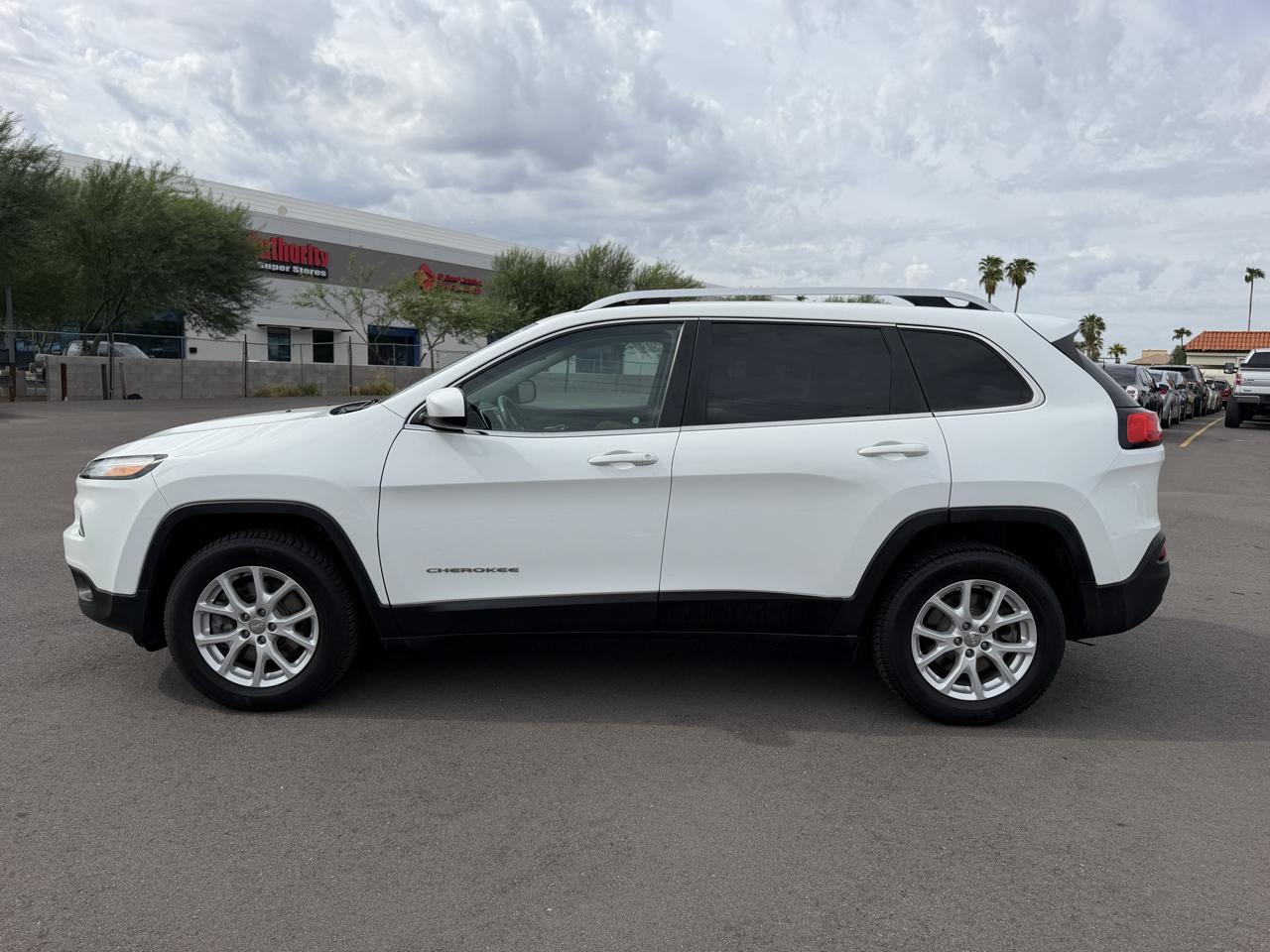 Jeep Cherokee Latitude 4WD 2017