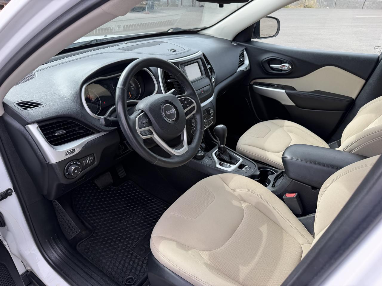 Jeep Cherokee Latitude 4WD 2017