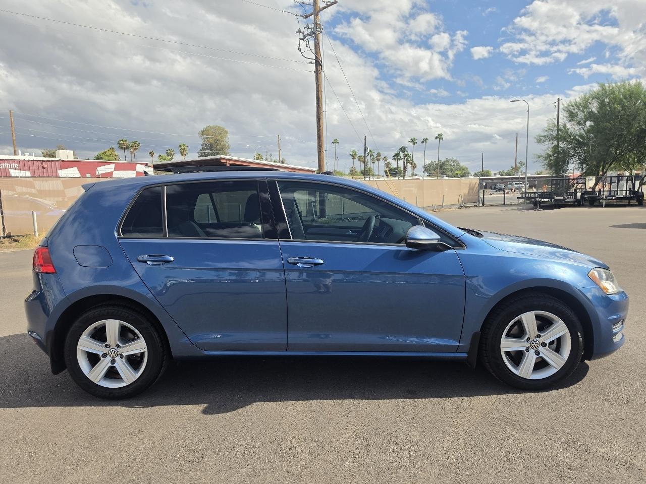 Volkswagen Golf TSI S 6A 2017