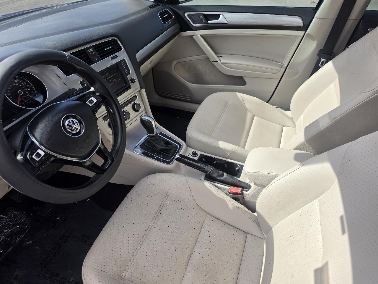 Volkswagen Golf TSI S 6A 2017