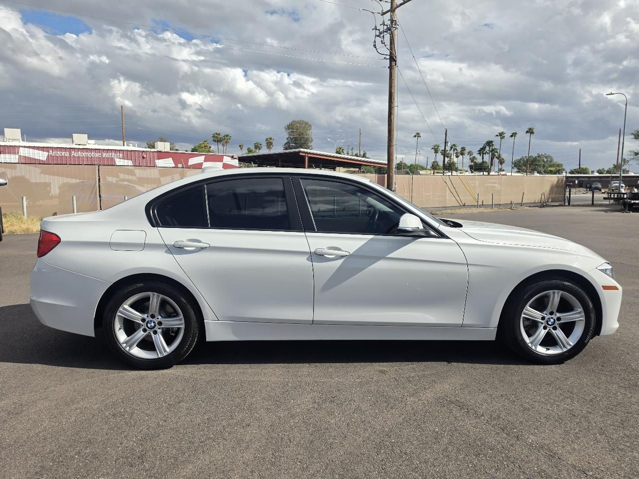 BMW 3-Series 328i Sedan 2015