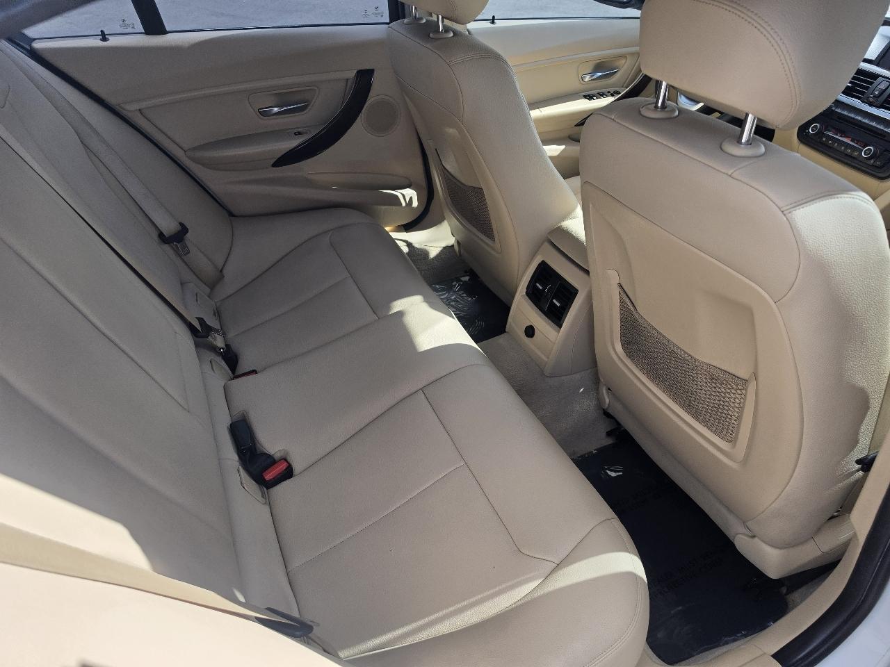 BMW 3-Series 328i Sedan 2015