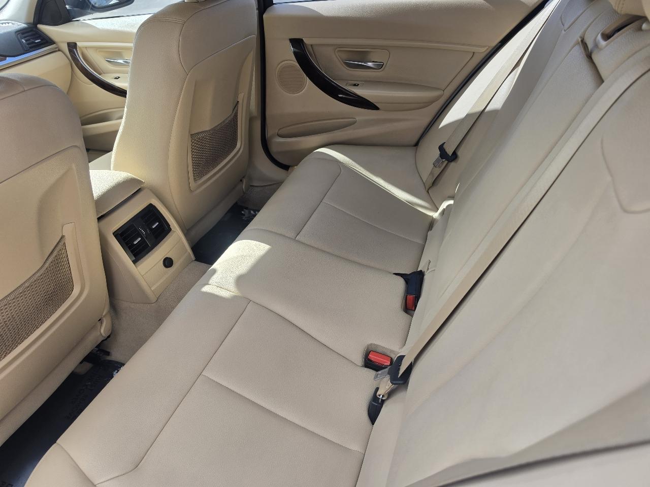 BMW 3-Series 328i Sedan 2015