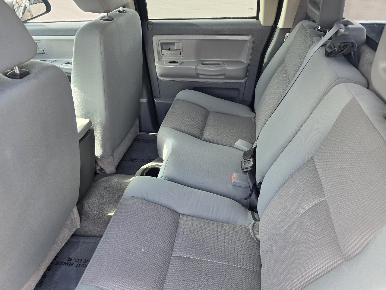 Dodge Dakota SLT Quad Cab 2WD 2005