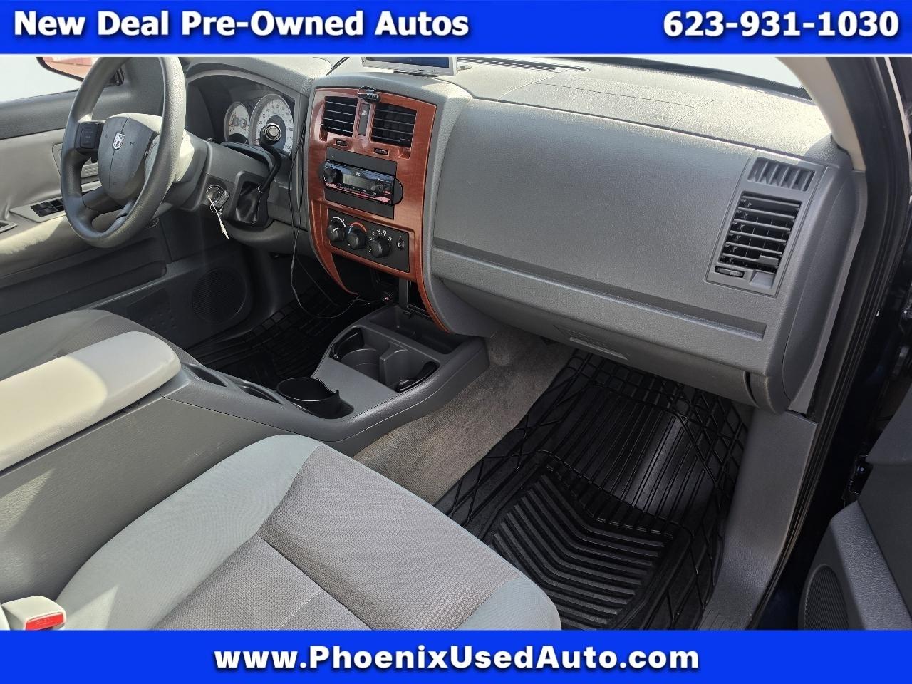 Dodge Dakota SLT Quad Cab 2WD 2005