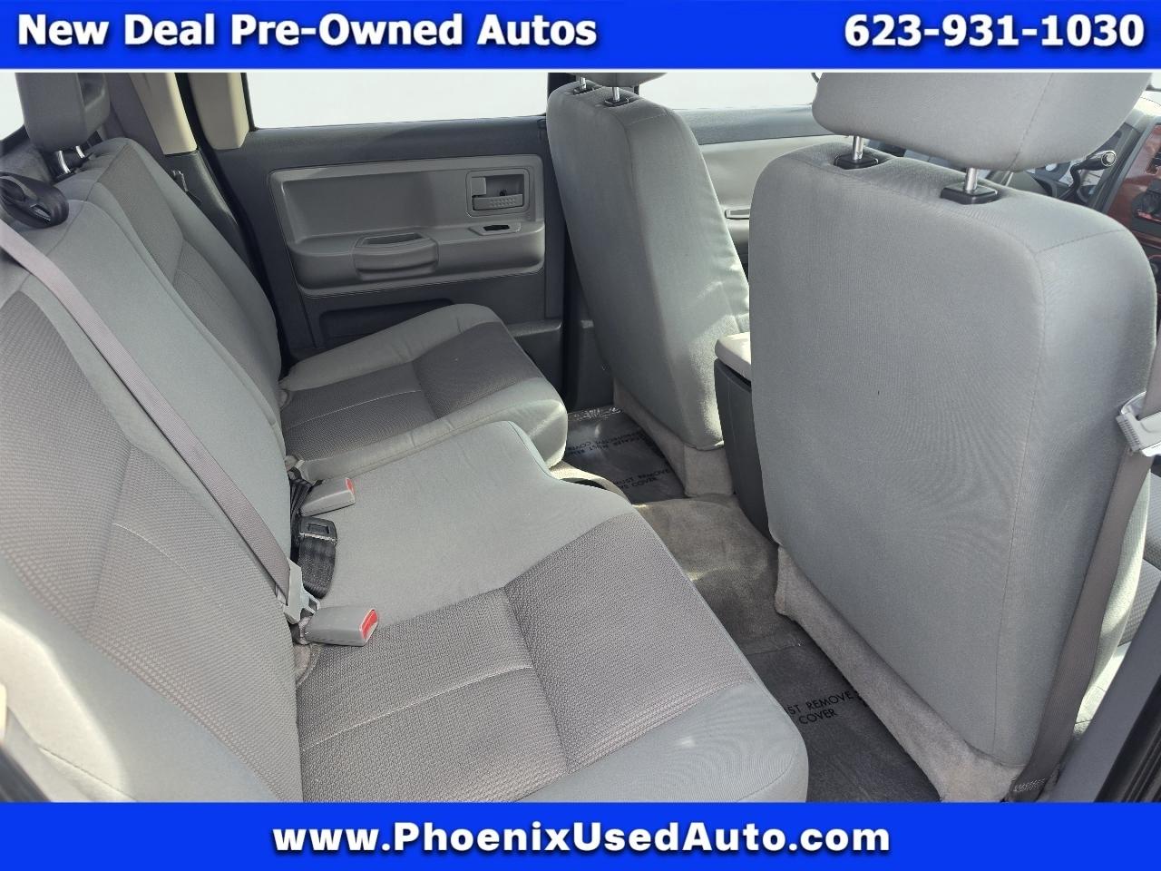 Dodge Dakota SLT Quad Cab 2WD 2005