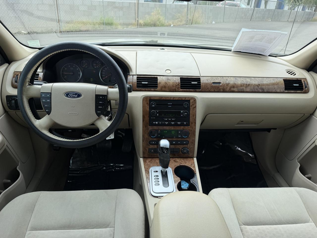 Ford Five Hundred SEL 2006