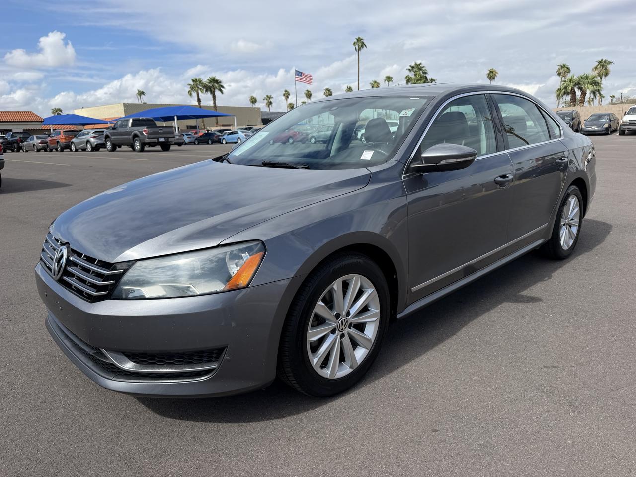 Volkswagen Passat 2.5L SEL 2012