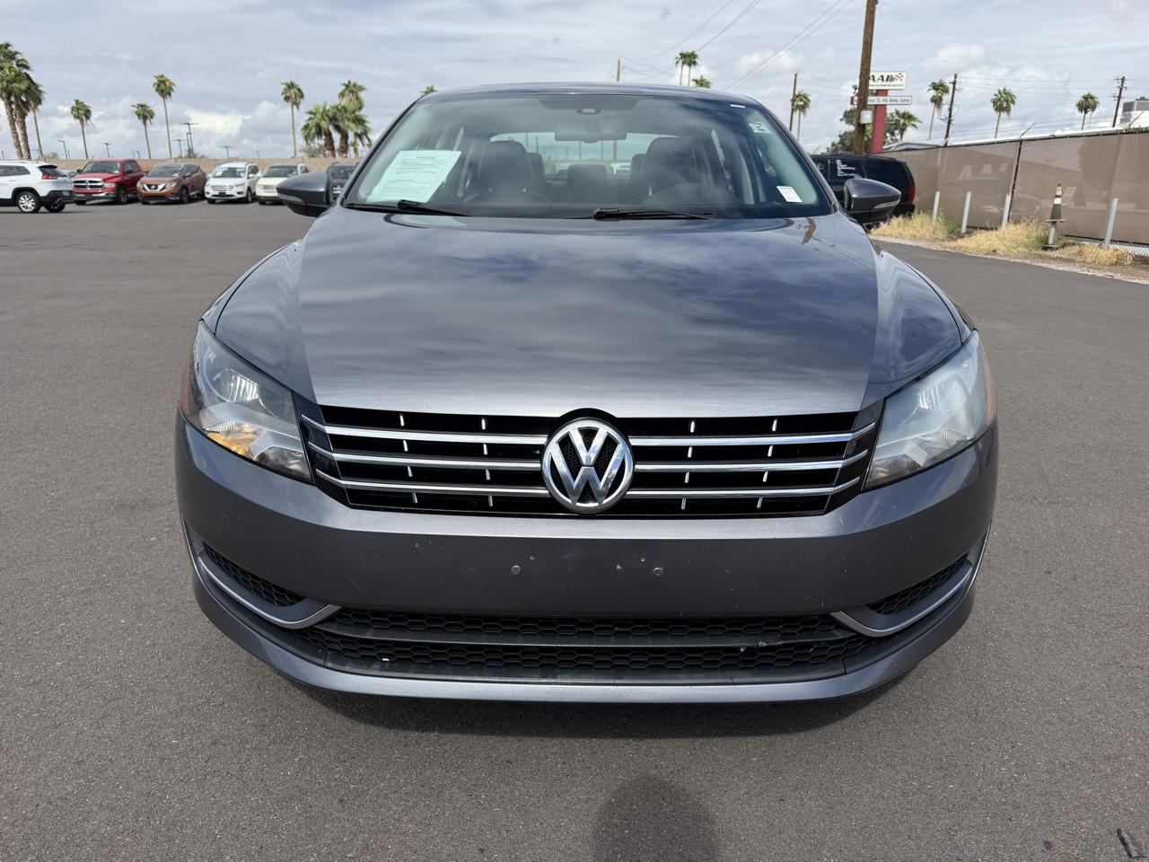 Volkswagen Passat 2.5L SEL 2012