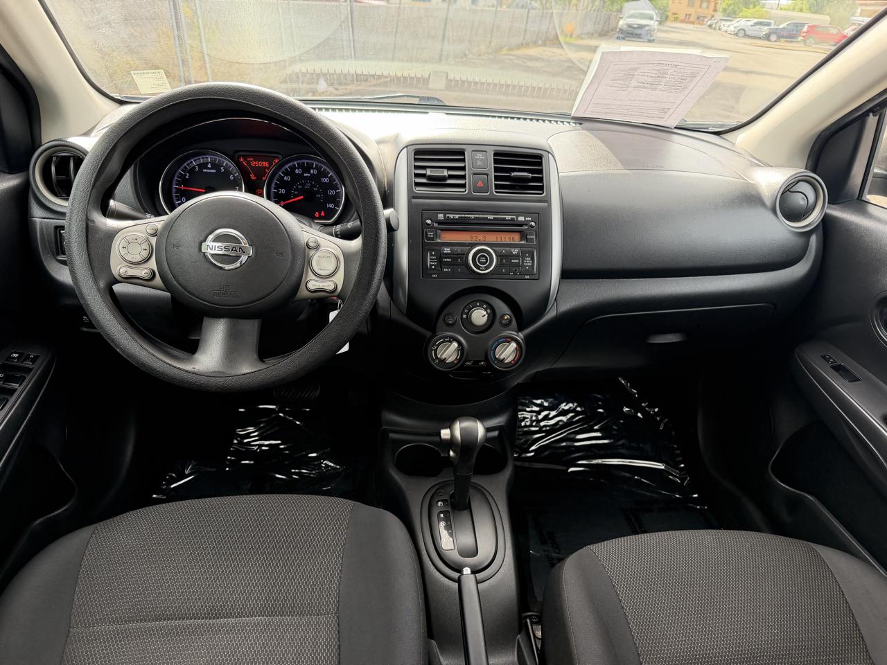 Nissan Versa 1.6 S 4A 2013