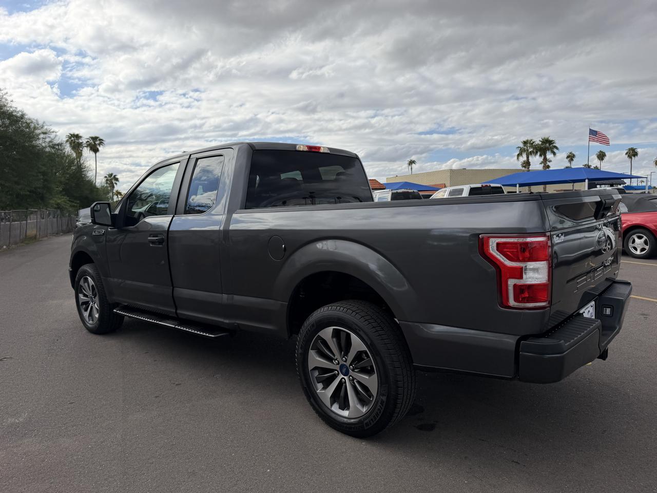 Ford F-150 2WD Supercab 163" XL 2019