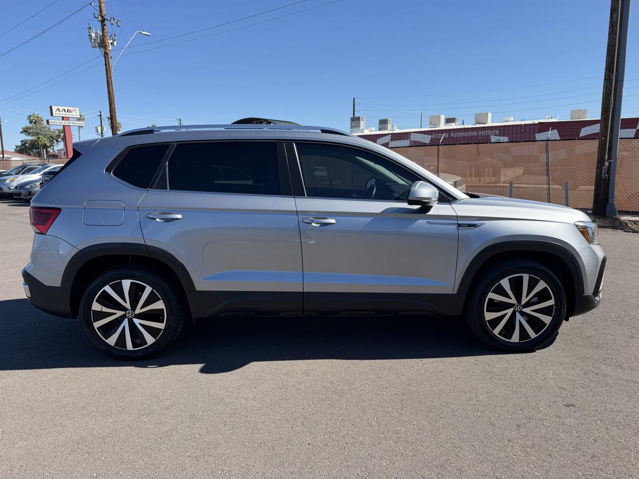 Volkswagen Taos SE 2022