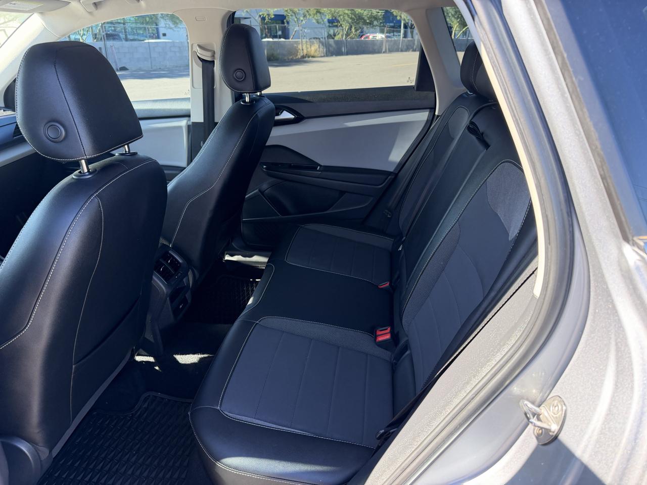 Volkswagen Taos SE 2022