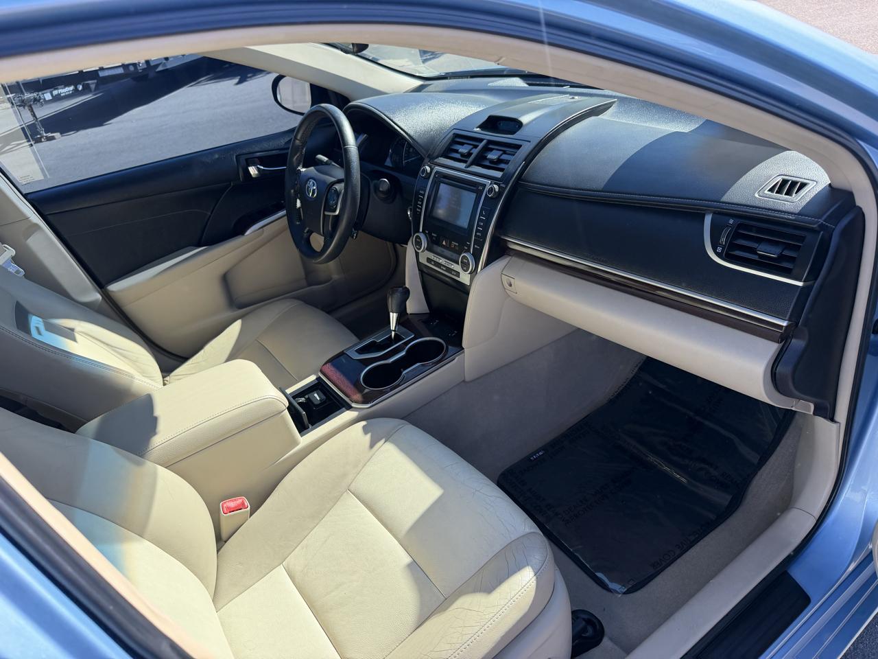 Toyota Camry XLE 2013