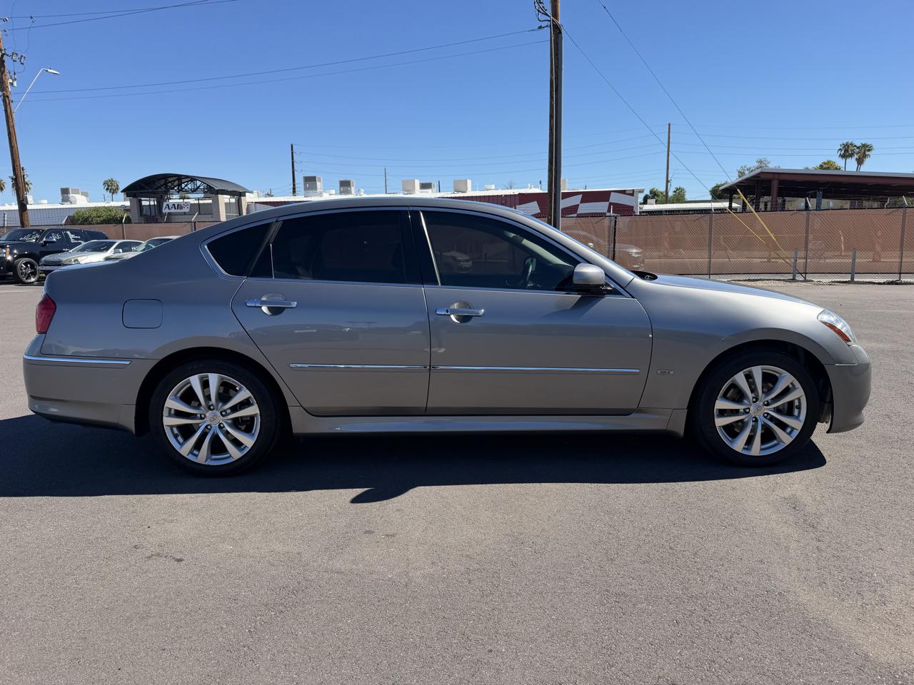 Infiniti M 35 Sedan 2008