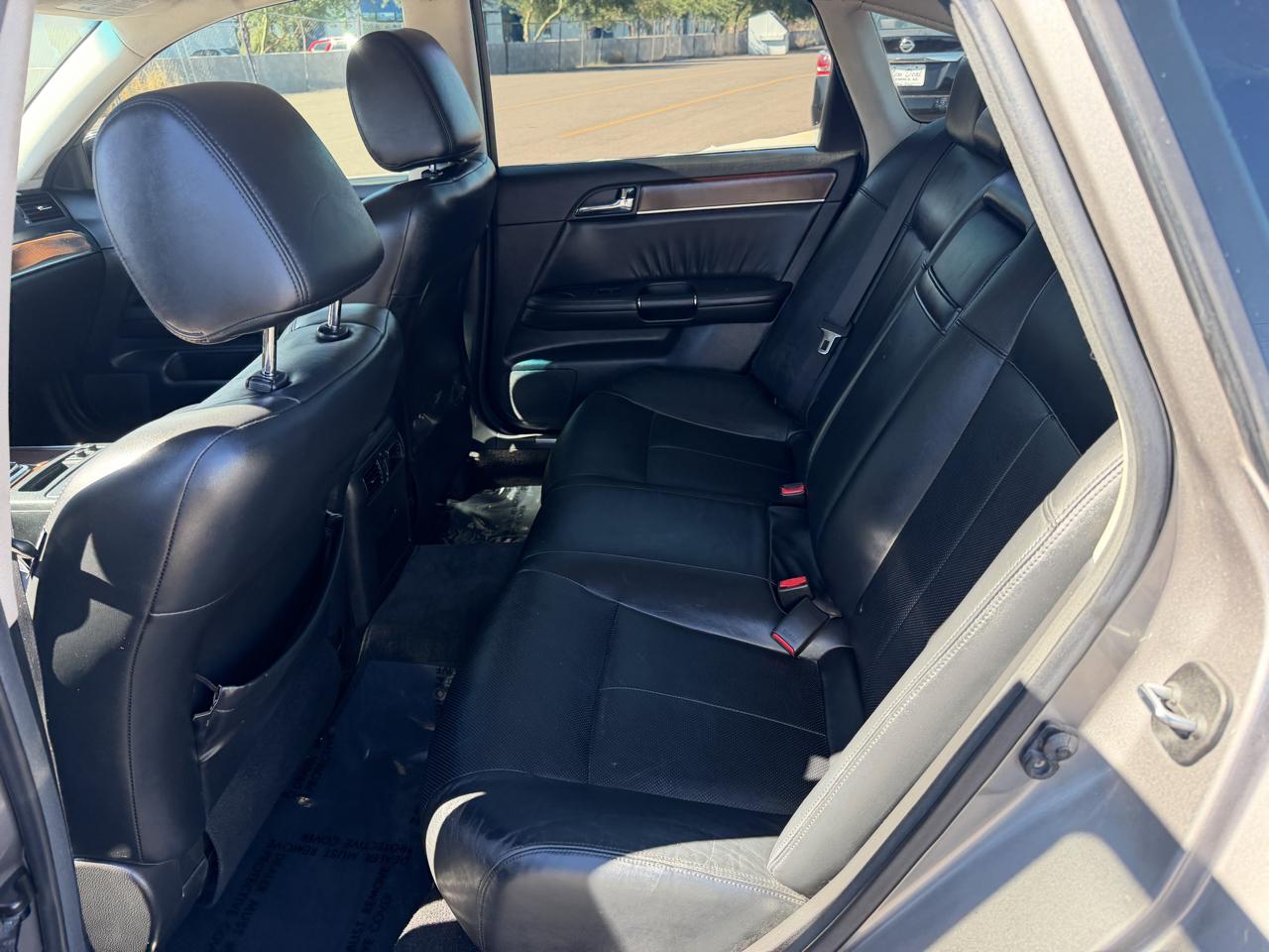 Infiniti M 35 Sedan 2008