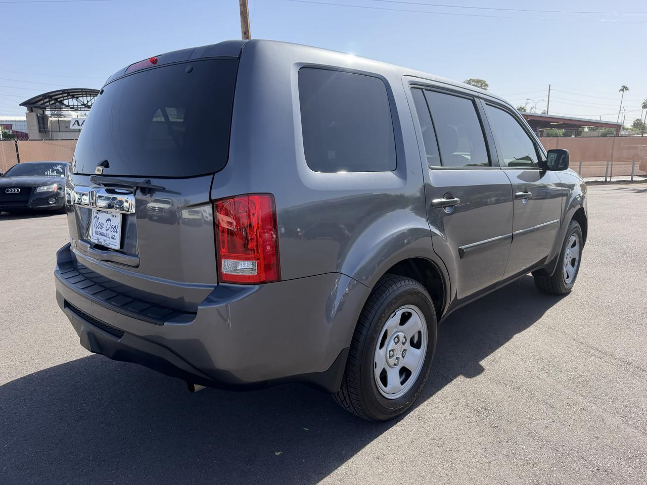 Honda Pilot LX 2WD 5-Spd AT 2015