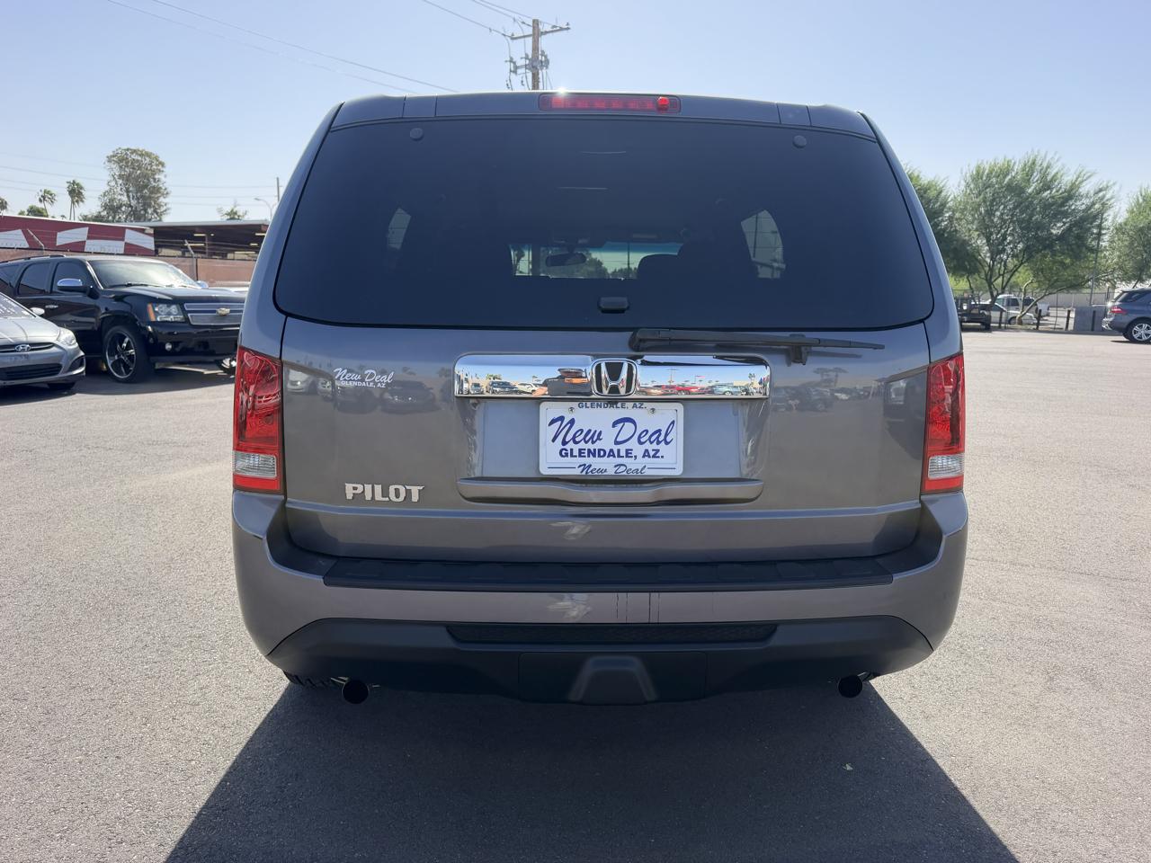 Honda Pilot LX 2WD 5-Spd AT 2015