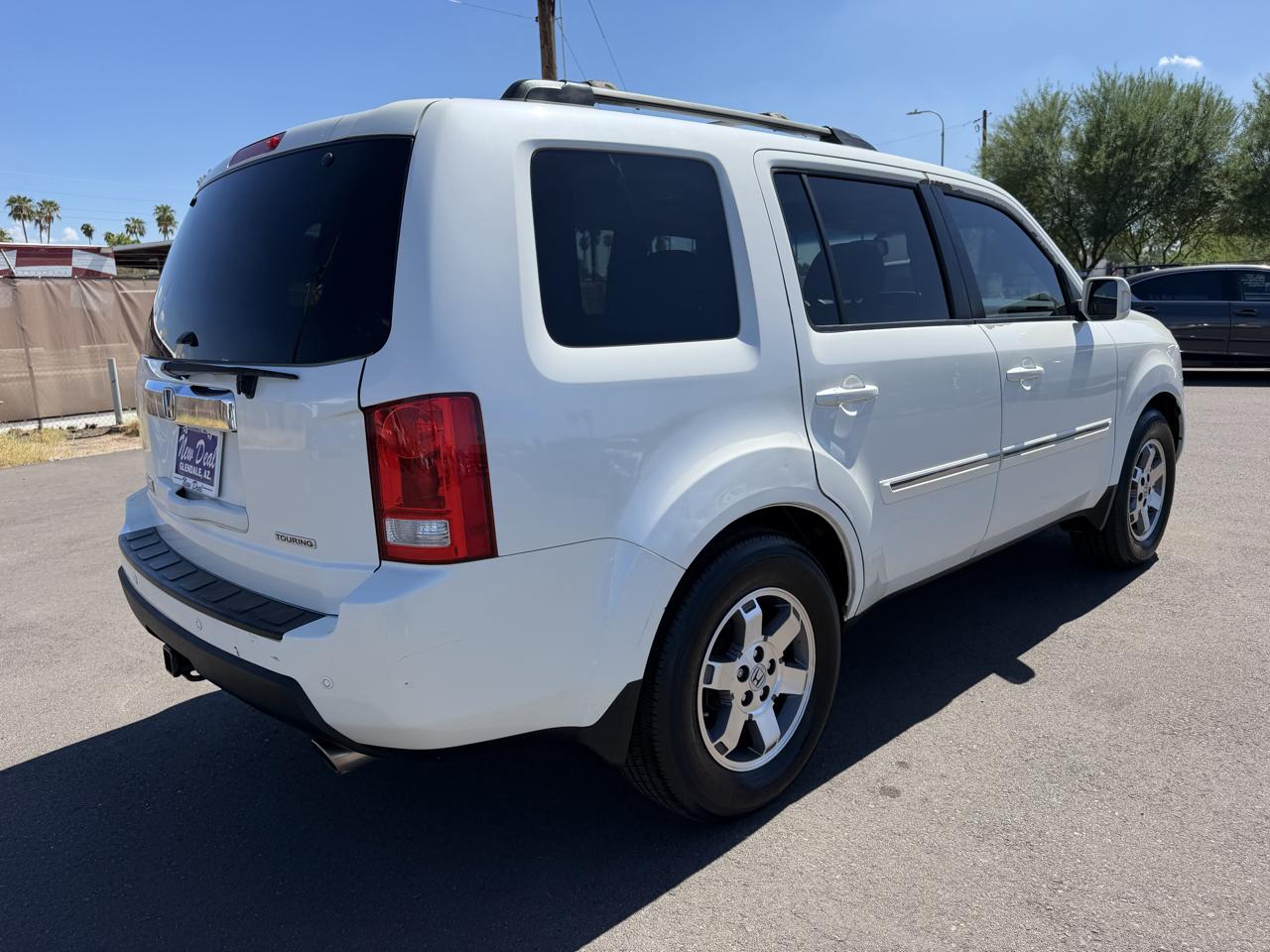 Honda Pilot Touring 2WD 5-Spd AT with DVD 2011