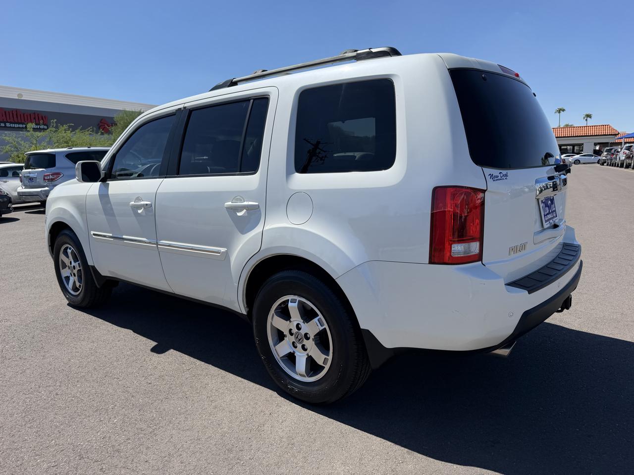 Honda Pilot Touring 2WD 5-Spd AT with DVD 2011