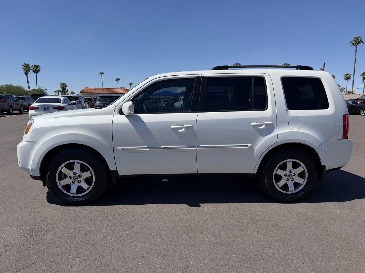 Honda Pilot Touring 2WD 5-Spd AT with DVD 2011