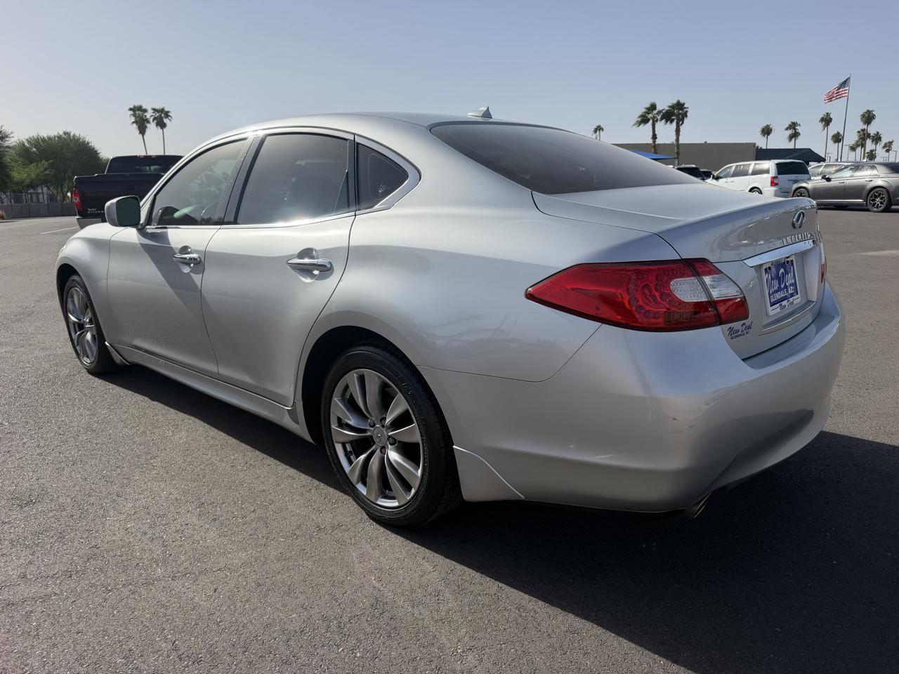 Infiniti M 37 2012