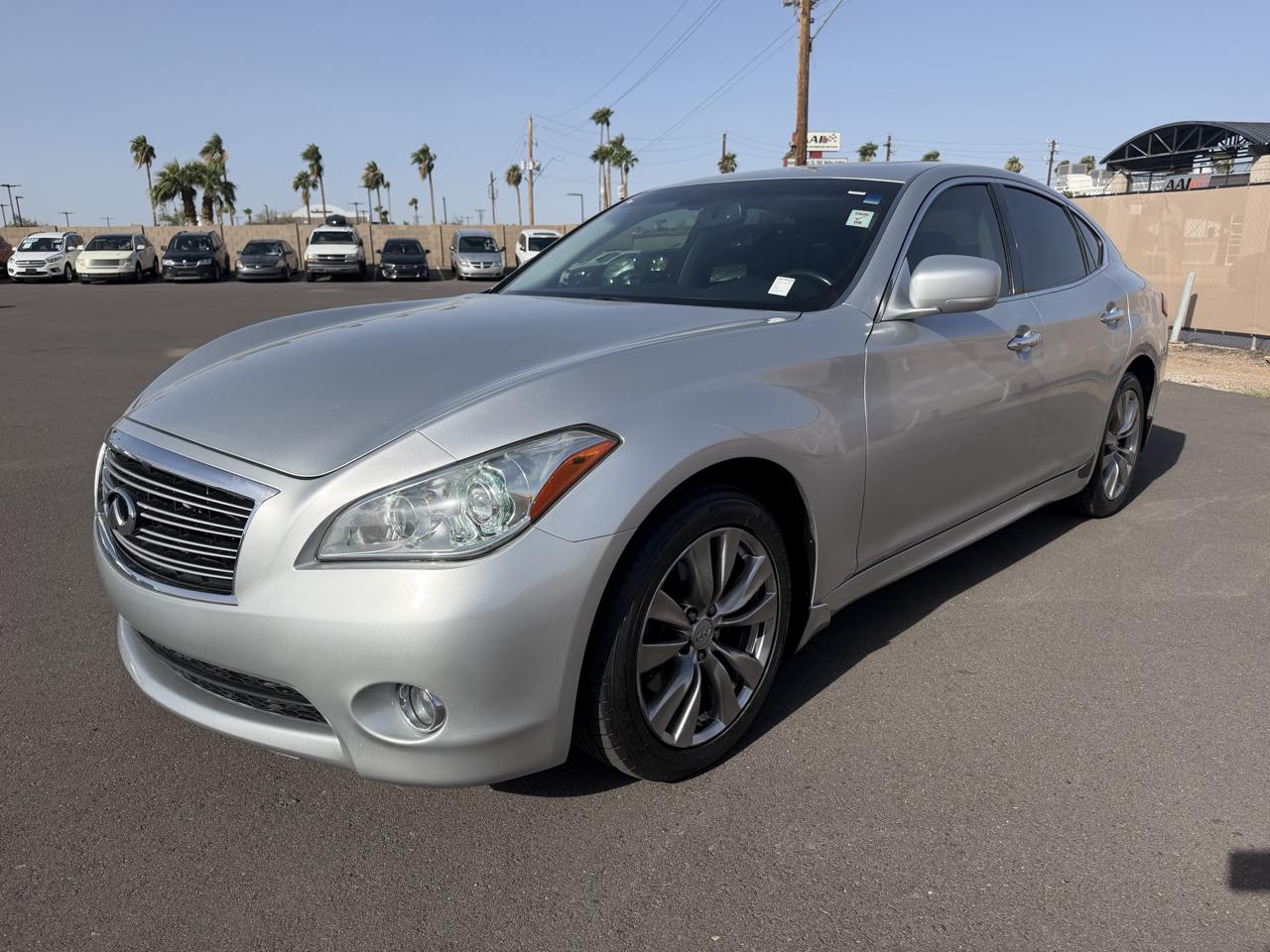 Infiniti M 37 2012