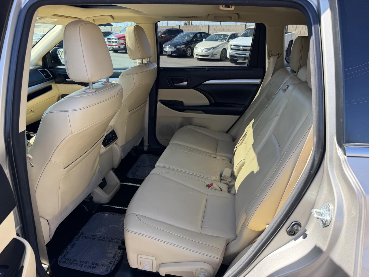 Toyota Highlander XLE FWD V6 2015