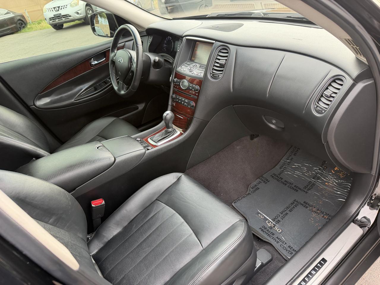 Infiniti QX50 Base RWD 2016