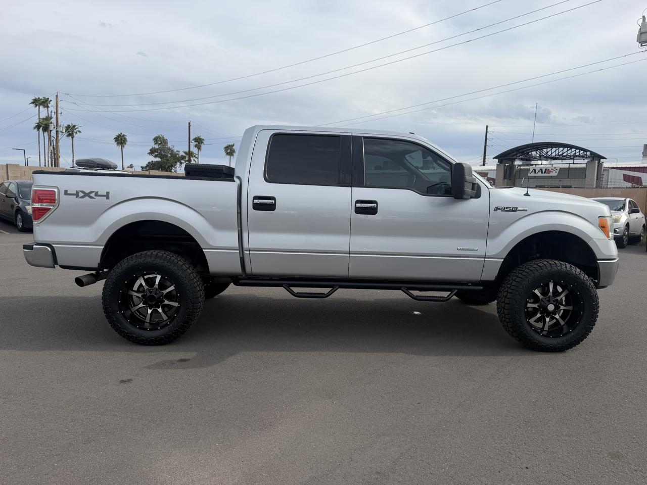 Ford F-150 4WD SuperCrew 139" XL 2013