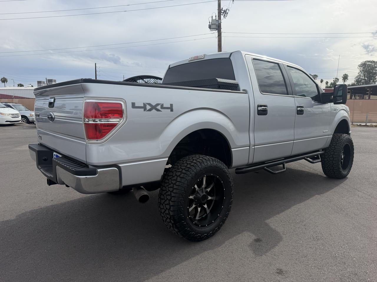 Ford F-150 4WD SuperCrew 139" XL 2013